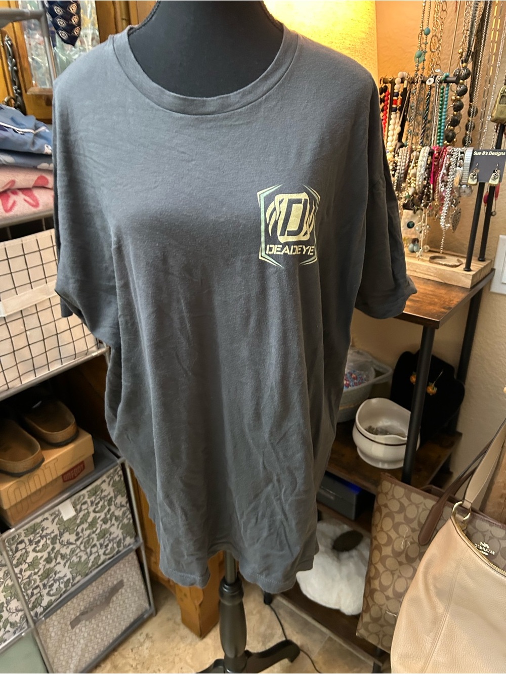 Men's Short Sleeve Logo T-Shirt in Charcoal
